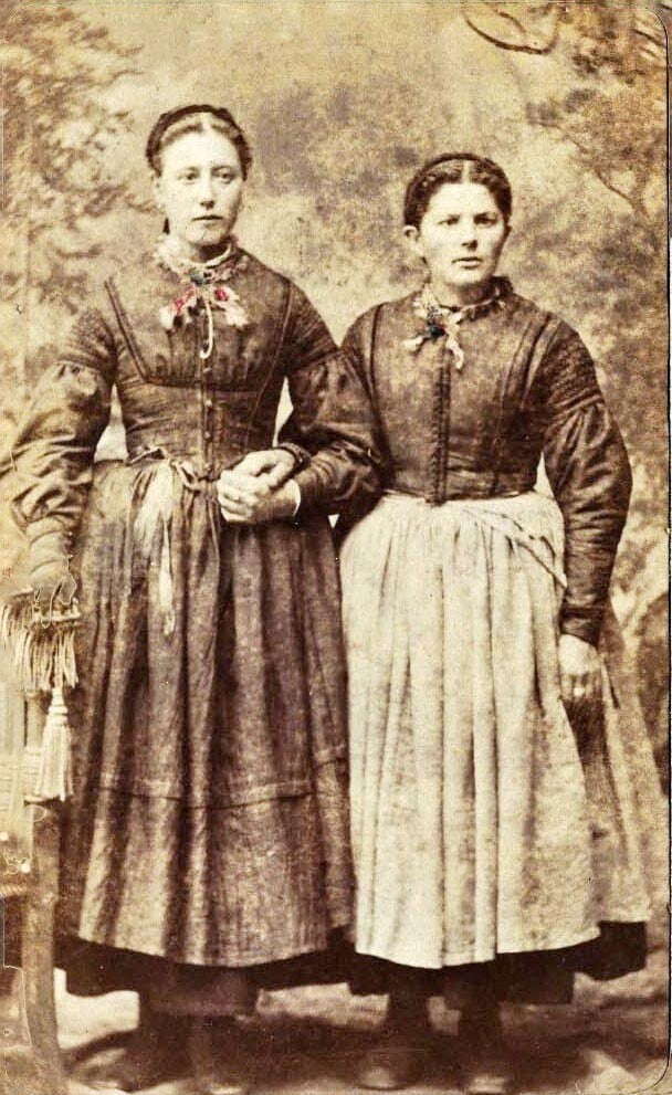 Katharina Reider geb. 1865 und Maria Ingruber geb. Kofler geb. 1871
